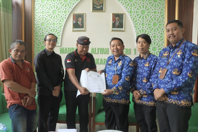 Langkah Nyata untuk Bumi dari MAN 1 Surakarta!